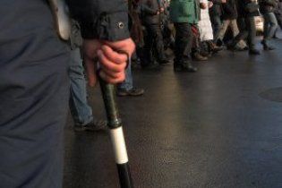 Могилеву предложили отобрать жезлы у гаишников