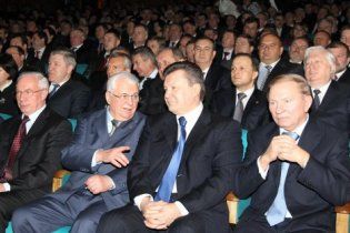 Кравчук похвалил Януковича: он первый президент, который осмелился на реформы