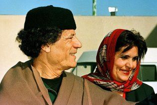 Каддафи и его семья не собираются покидать Ливию