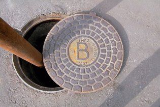Безпритульний зґвалтував хлопчика в каналізаційному люці