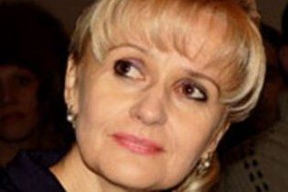 Палка захисниця української мови Фаріон закохалася