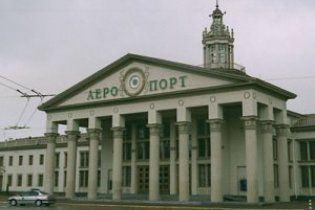Аэропорт Львова ограничит работу