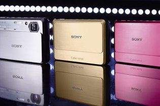 Sony випустить камеру з моментальним розміщенням фото в Мережі