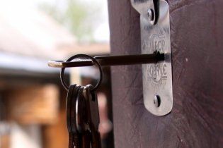 Людей, які прийшли до Януковича, замкнули і не пускали навіть до туалету (відео)