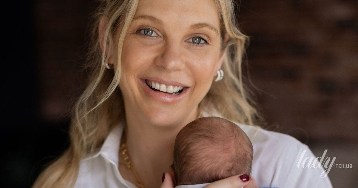 Челсі Деві з сином