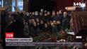 Салют на кладбище: в Харькове похоронили Геннадия Кернеса