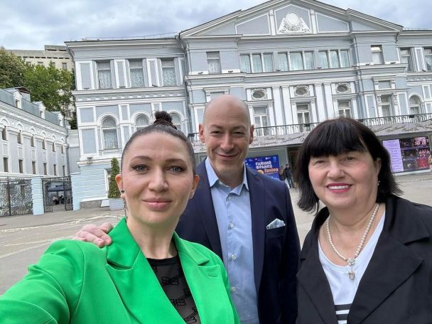 Дмитро Гордон з дружиною і тещею / © instagram.com/gordondmytro