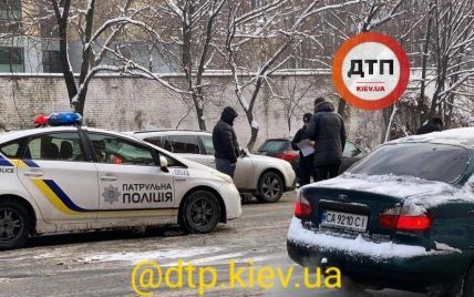 Сразу 9 авто столкнулись на одной из центральных улиц Киева