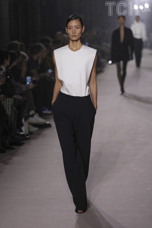 Показ Victoria Beckham осінь-зима 2025-2026 / © Associated Press