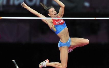 На провідному російському телеканалі Ісінбаєву назвали чемпіонкою зі стрибків із парашутом