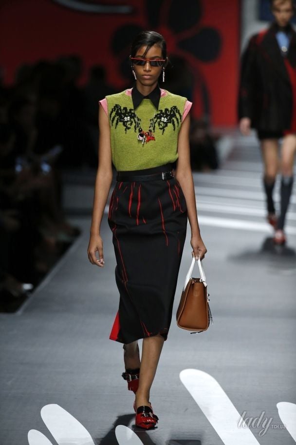 Коллекция  Prada прет-а-порте сезона весна-лето 2018 / © East News