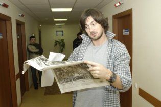 Милевский будет год играть с пластиной в руке
