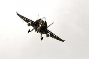 В Йемене военные по ошибке разбомбили автобус с мирными жителями