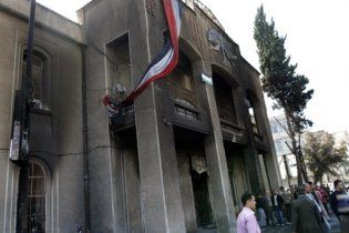 Сирийские войска взяли штурмом мечеть и убили врача, который помогал раненым