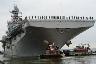 США направляют тысячи морских пехотинцев к берегам Ливии