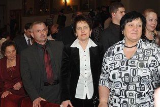Людмилу Янукович огорчают слухи о ее одежде и часах