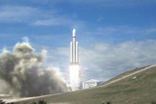 SpaceX представила найпотужнішу у світі ракету-носій