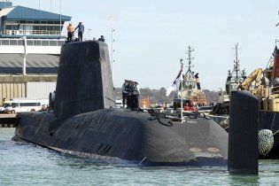 Британський моряк відкрив стрілянину на атомній субмарині, вбито офіцера