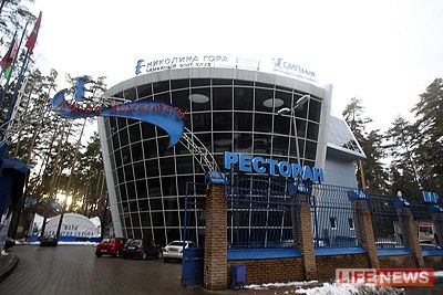 У Москві помічник генпрокурора і 16-річний син депутата побилися в душі фітнес-клубу