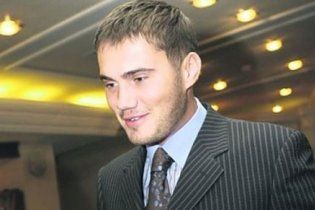 Син Януковича задекларував квартиру в Києві і будинок в Донецьку