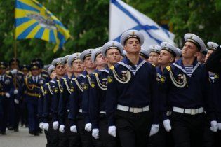 Центр Севастополя перекрыли для российско-украинского марша