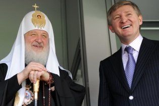 Патріарх Кирило зустрівся з Ахметовим і поговорив з ним про футбол