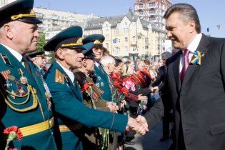 Янукович предостерег от раздора и разговоров об иерархии нации