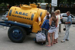 У Києві остаточно заборонили продавати квас на вулицях