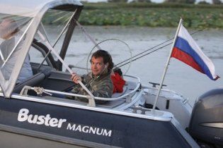 Медведев заявил, что проводит отпуска исключительно в России: "В Турцию не езжу"