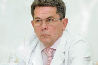 Янукович уволил министра здравоохранения