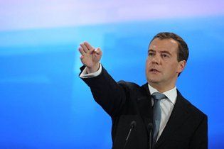 Медведев назвал позицию Украины по газу иждивенчеством