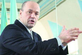Екс-мер Ужгорода Ратушняк пішов на біржу праці