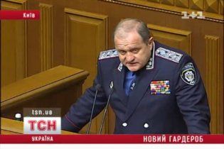 Українських міліціонерів одягнуть в шикарні мундири, ціна питання – 85 мільйонів