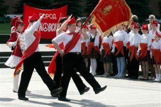 Компартія не дасть молоді забути, хто такі піонери