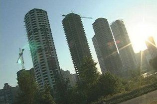 В Киеве девушка выбросилась с 20-го этажа