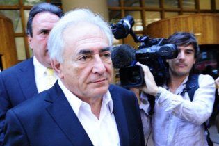 Після звинувачень у зґвалтуванні Стросс-Кан оточив себе чоловіками