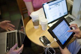 Спецслужби зламали Skype, яким користується більшість опозиціонерів світу