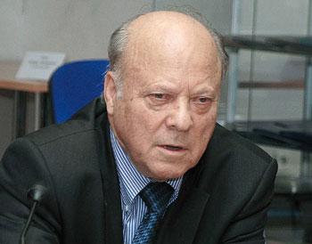 Академік Юрій Пахомов