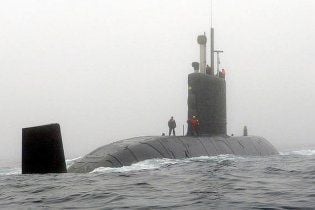 У Канаді підводний човен вдарився об дно, два моряки поранені
