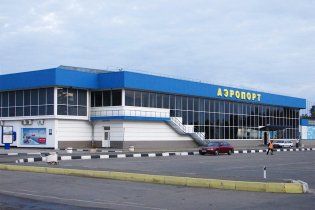 З аеропорту Сімферополя евакуйовано 2 тис. людей через загрозу вибуху