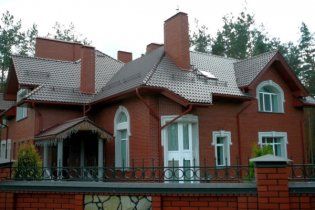 Дачи и автопарк властей обходятся бюджету в 107 миллионов