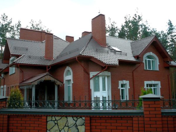 Дача Миколи Азарова