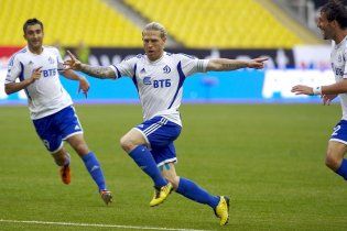 Воронін розстріляв "Спартак", а Р. Карлос отримав банан. Огляд чемпіонату Росії (відео)