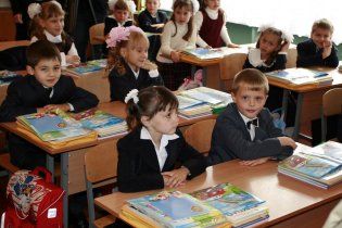 В Донецке суд отменил ликвидацию еще одной украинской школы