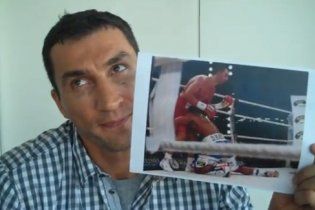 Володимир Кличко мовчки познущався над Хеєм (відео)