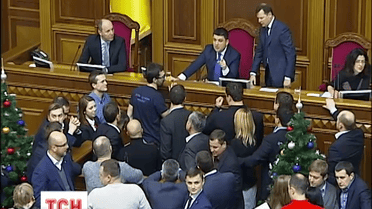 Невідомий бюджет і нові податки: що Рада наприймала вночі