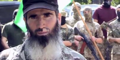 Командир чеченского батальона имени Шейха Мансура назвал виновника покушения на Осмаева и Окуеву