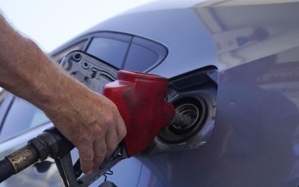 В Украине приостановили государственное регулирование цен на топливо: сколько могут стоить дизель и бензин