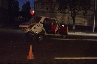В Киеве бетономешалка раздавила водителя Toyota