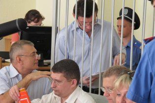 Суд у справі Луценка пішов на місяць у відпустку